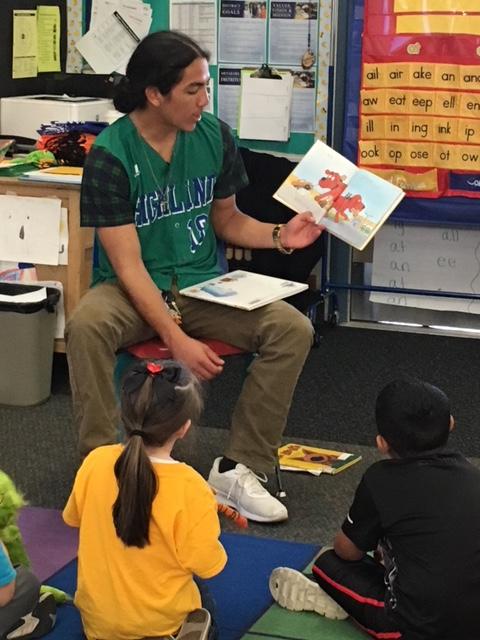 Highland ASB Reads to Eissler Elementary Students